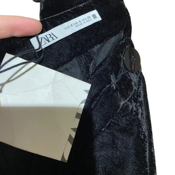 NWT ZARA Velvet High Waisted‎ Black Shorts Size Small - Picture 5 of 5